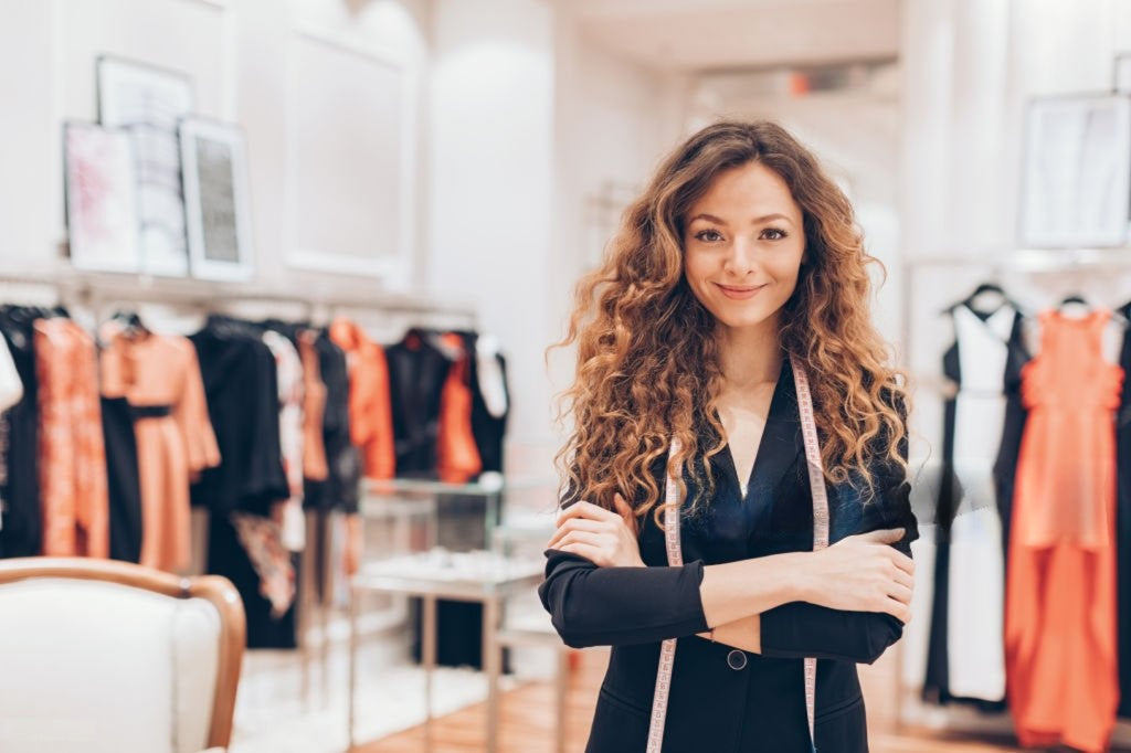 vendeuse-magasin_-e-pop-store